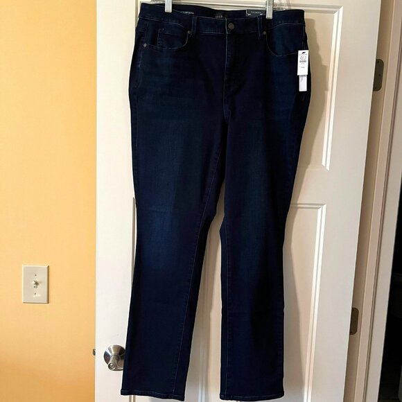 Talbots NWT Straight Leg Jeans Starlight Wash Size 14W - Picture 1 of 13
